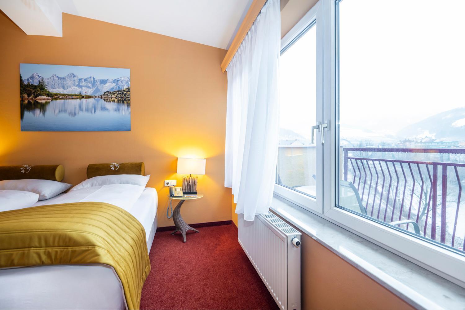 Hotel Landskron 브루크안데어무어 외부 사진
